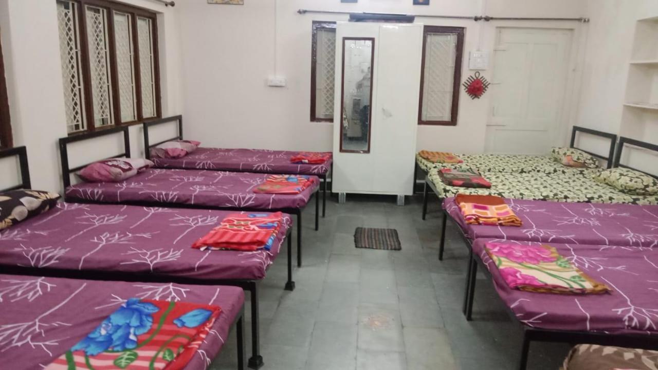 Shivanjali Bhakt Niwas Ujjain Eksteriør billede