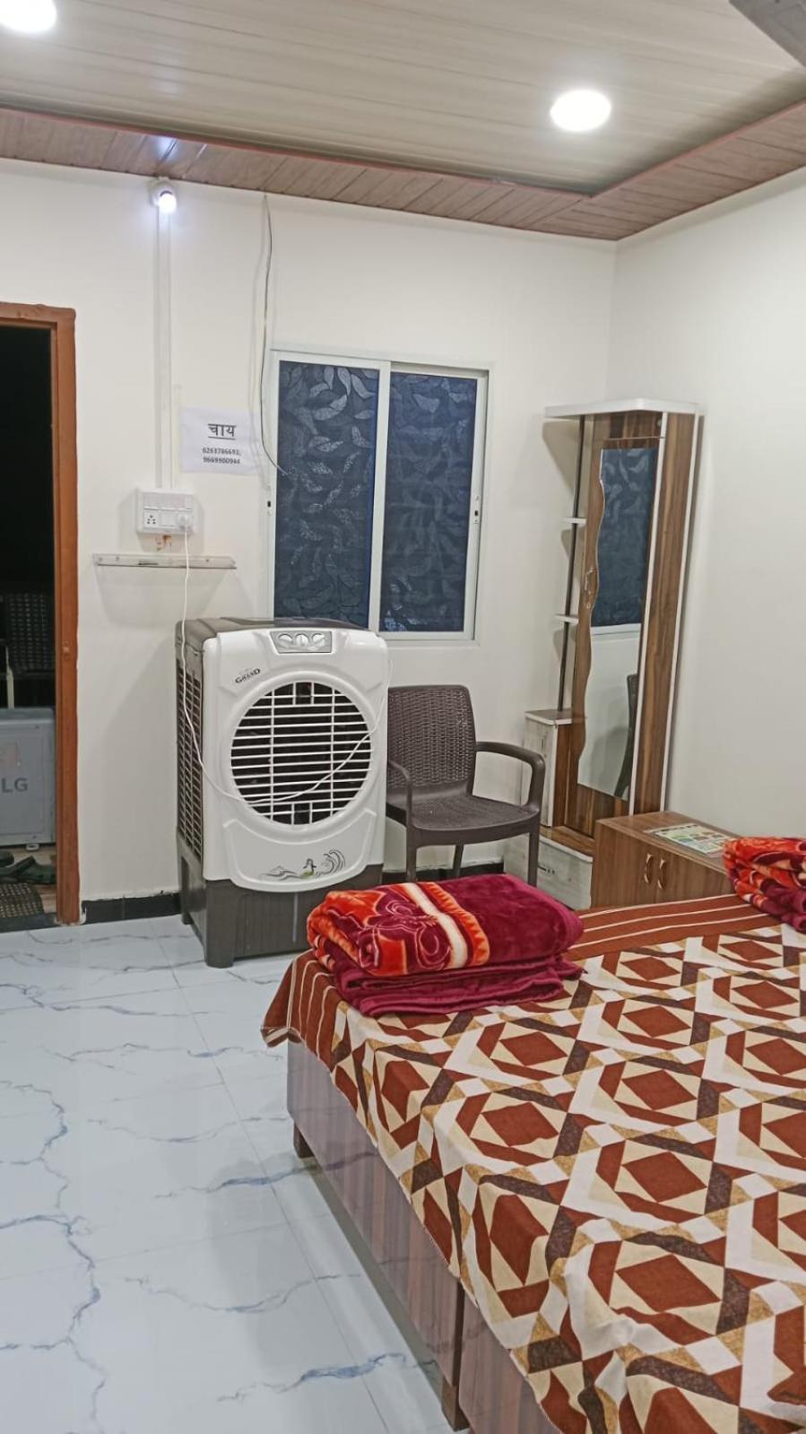 Shivanjali Bhakt Niwas Ujjain Eksteriør billede